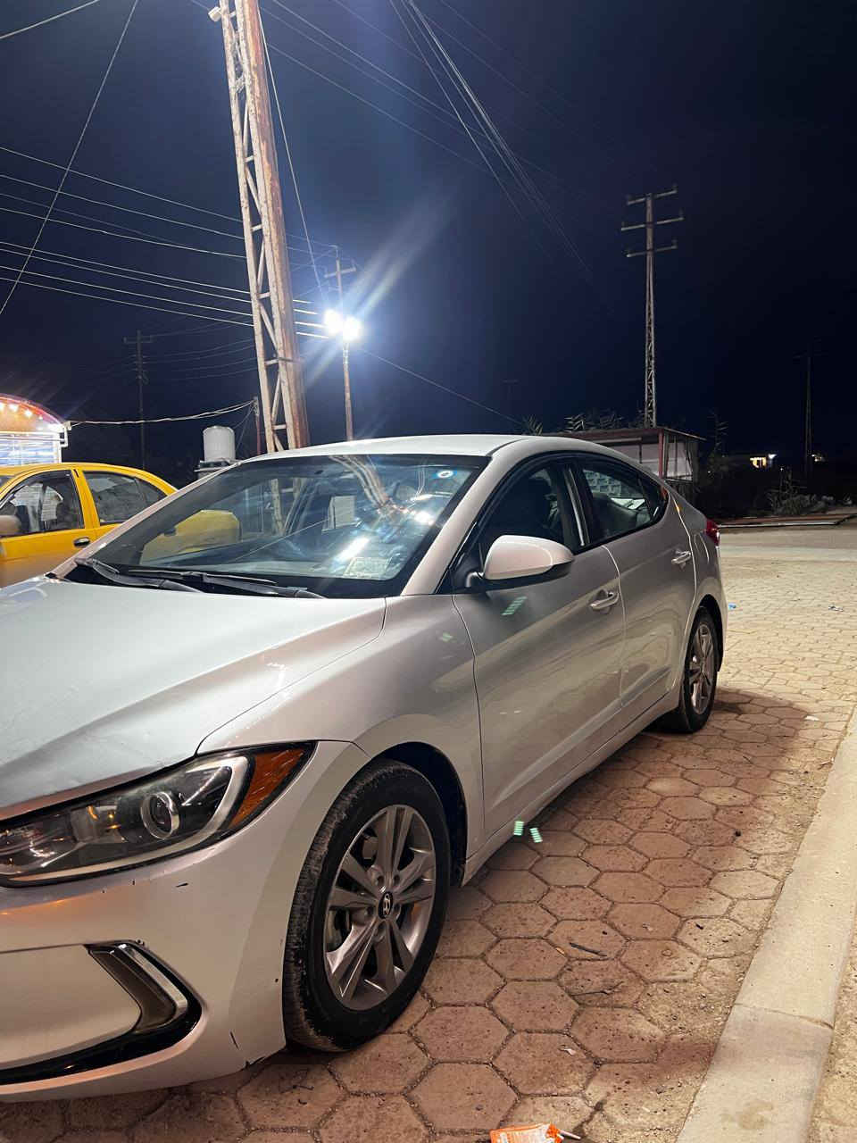 السلام عليكم للبيع النتره 2017 وارد امريكي السياره صبغ احزام بدون داخل ماشيه 130 رقم واسط انكيزي مواصفات مكينه 2000 دوش كير ايتي تبريد تتفئه صدرها كامل ماعده المشط السعر 110 وبيها مجال شي قليل المكان سلمان باك المدائن ***********
