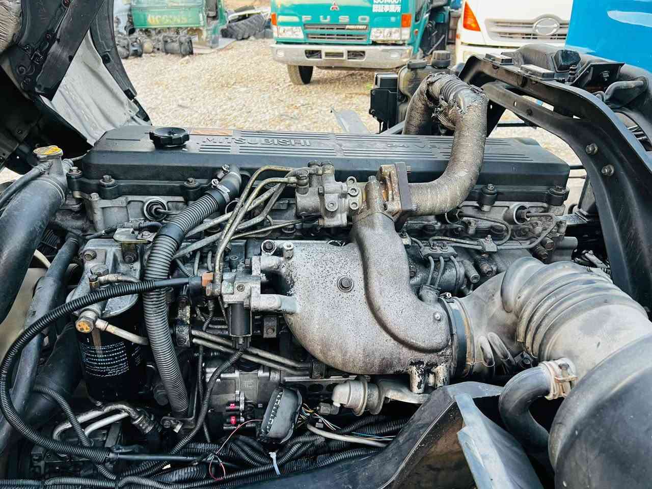 اللهم صل ع محمد وآل محمد 👍🇮🇶🇮🇶
فوزه كابسه نفايات كبسه 10 مكعب 8 برغي فحل 
مكينه 17  /   6 سلندر دخول جديد 
 معرض النصر / قضاء النصر / ذي قار 
***********
***********
