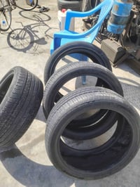 للبيع تخم تاير فورتي جيتي 225/40/18 كلش حلوات السعر ب100 وبيهن مجال ال...