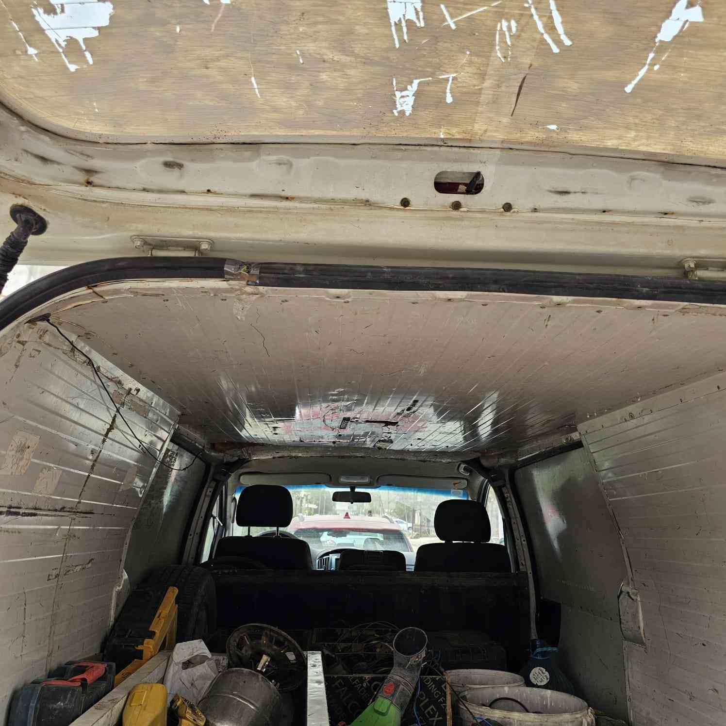 السلام عليكم للبيع ستاركس فان براد موديل ٢٠٠٩ رقم بغداد دولي باسمي تحويل مباشر سعر ٩٨ او بيها مجال اي استفسار على هذا الرقم ***********
