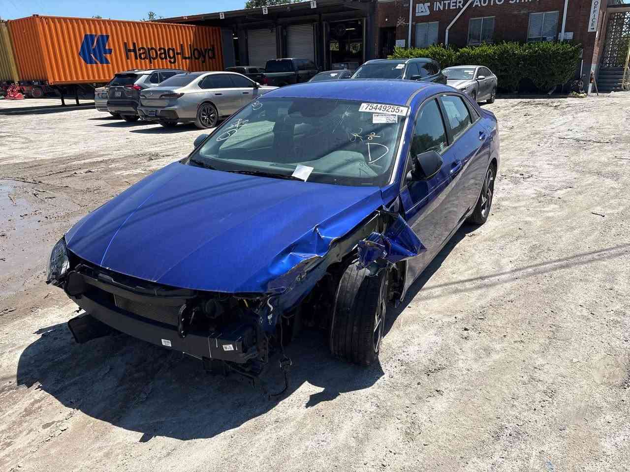 النترا موديل 2025 Sel
وارد امريكي سياره واصله للعقبة حادث موضح بصور جاملغ ايسر وشويه تعديل بنيد ايرباك ستيرن فقط ماشيه ١٤ ألف 
السياره تدخل بكتاب شهداء او حره 
السعر ١٠٥ بي مجال قليل 
متوفر اتصال واتساب ***********
