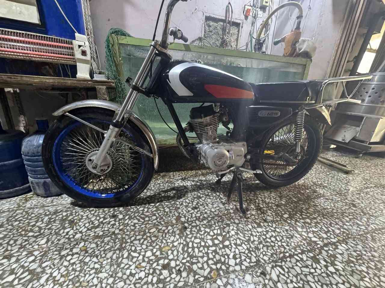 اربعه كير للبيع ادوات ادوات مديل واحد وعشرين مال شغل الدراجه سعر 275 وبيها مجال حك الجيه


**إذا كنت صاحب هذا الإعلان وتريد حذفه لأي سبب، رجاءا أرسل رسالة إلى الدعم الفني**