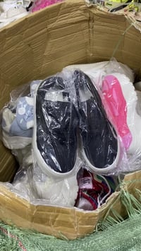 حذاء ولادي بناتي • مقاسات ٣٥-٤١ • كمية كبيرة