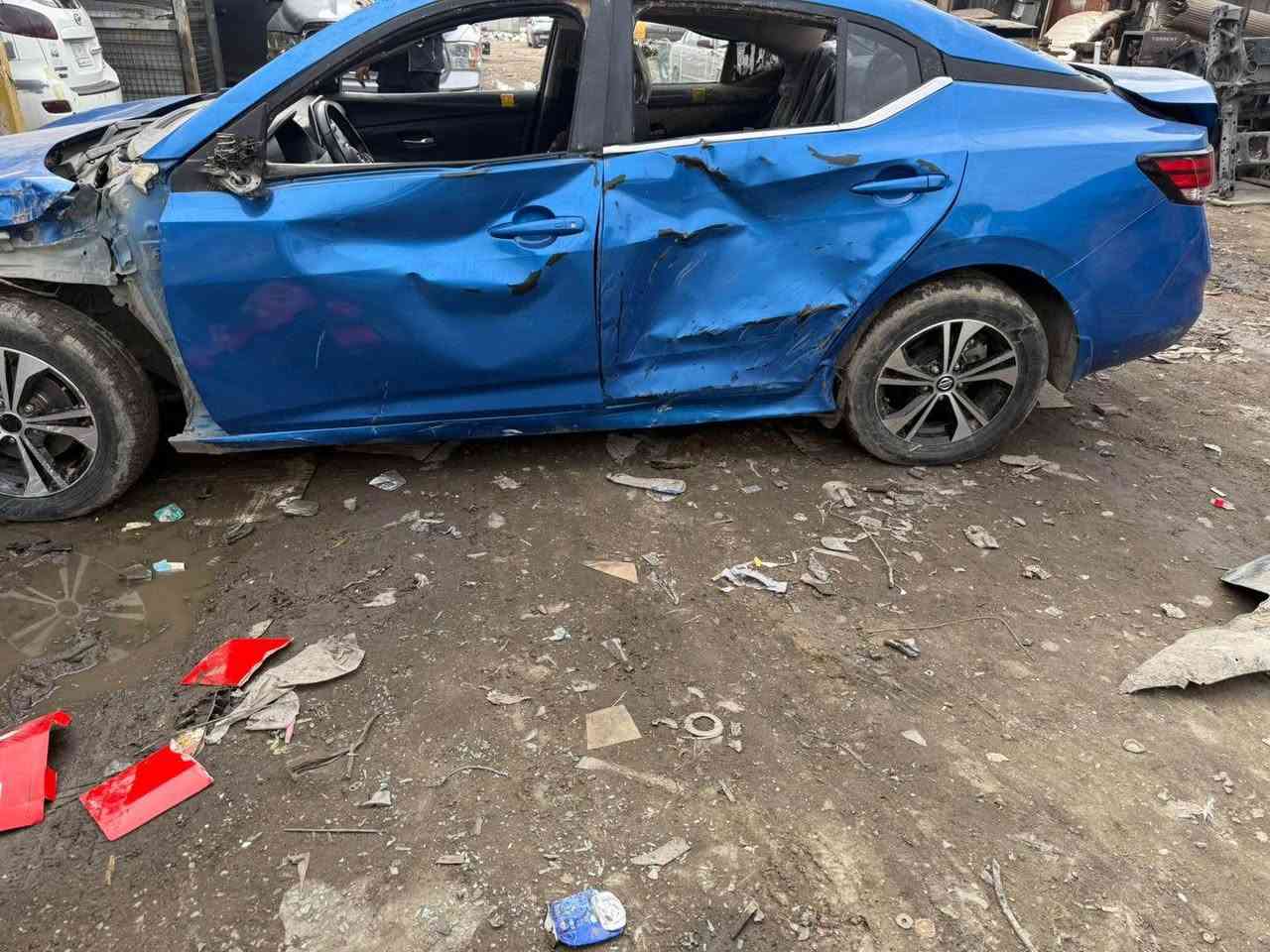 نيسان سنترا وراد أمريكي موديل 2023 
رقم أربيل شرط التحويل ماشية 10 الف 
السيارة بيها حادث أبيع على وضعها شغالة وتمشي لغد شاصي كفالة مكان السيارة بغداد 
سعرها 68 وبيها مجال 
الاتصال ***********
مكلف بالنشر بغداد, العراق
