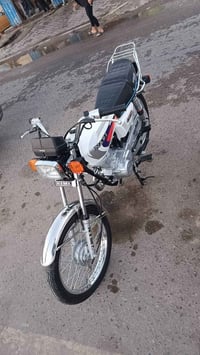 اربعه كير نامه موديل 2026 سكنر البيع سعر 700 وبيه مجال  رقم 0778251726...