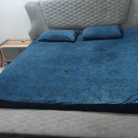 مدينه الصدر • غرفة نظيفة • سرير