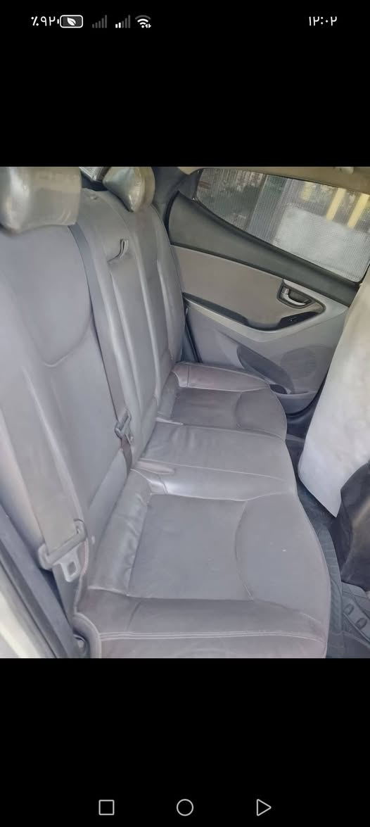 السلام عليكم مضلع للبيع موديل 16 بيها ثلاث قطع بدون دواخل والسعر 108 وبيها مجال*********** نتصل وتدلل
