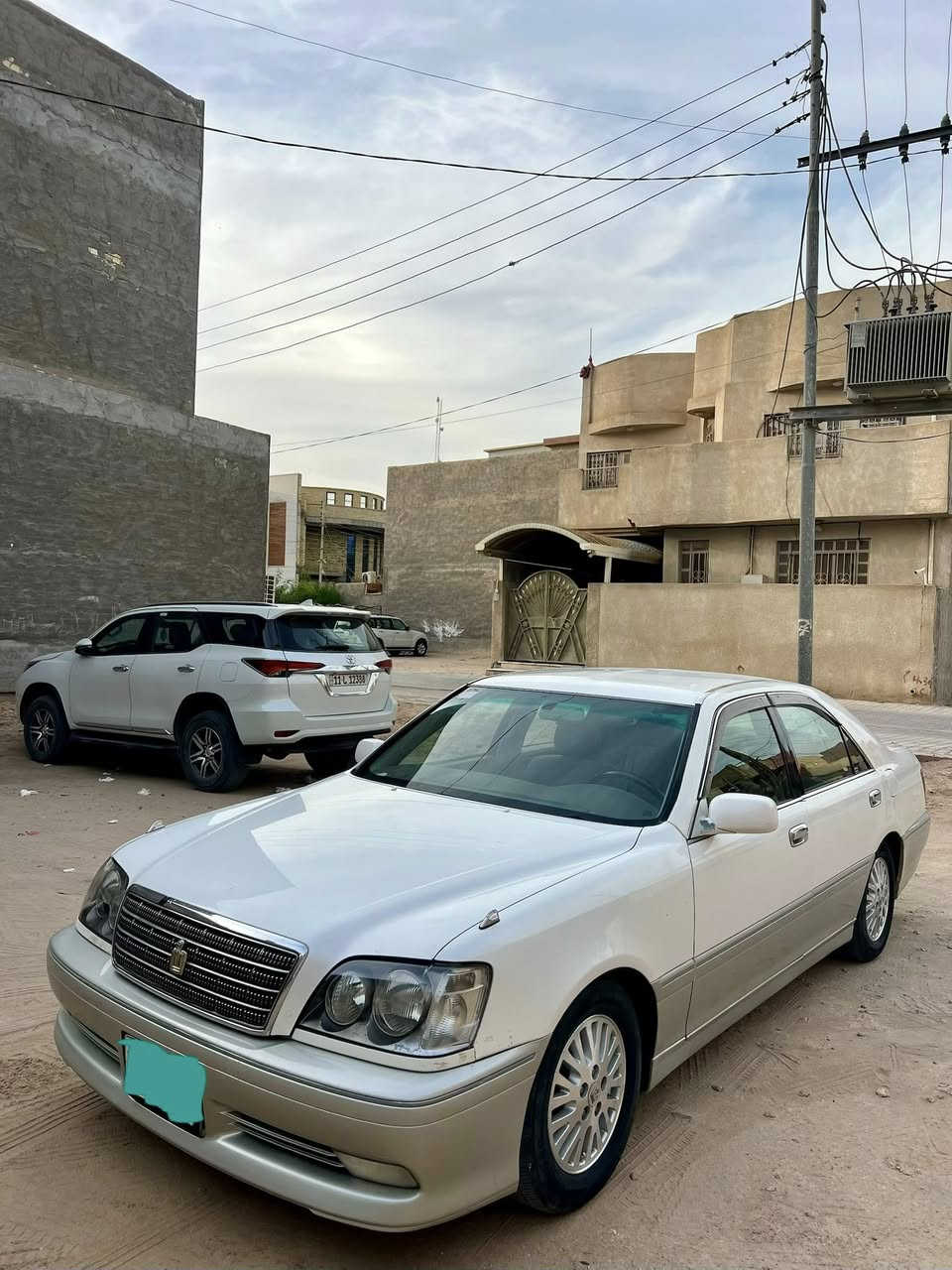 مـلكـة ( كص قماره فقط )  
ادوات ادوات ( شاصي 171 )  دكـمتين كرستال اصل ) 
 - تبريد فول  - موضح كلشي بالصور جديده 🔰
السعر : 40 ورقه 
الرقم : ***********

