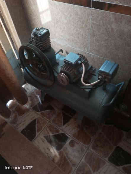 كمبريسر هواء للبيع ثري فيز 50لتر و باقي التفاصيل على الرقم (***********) واتساب فقط
