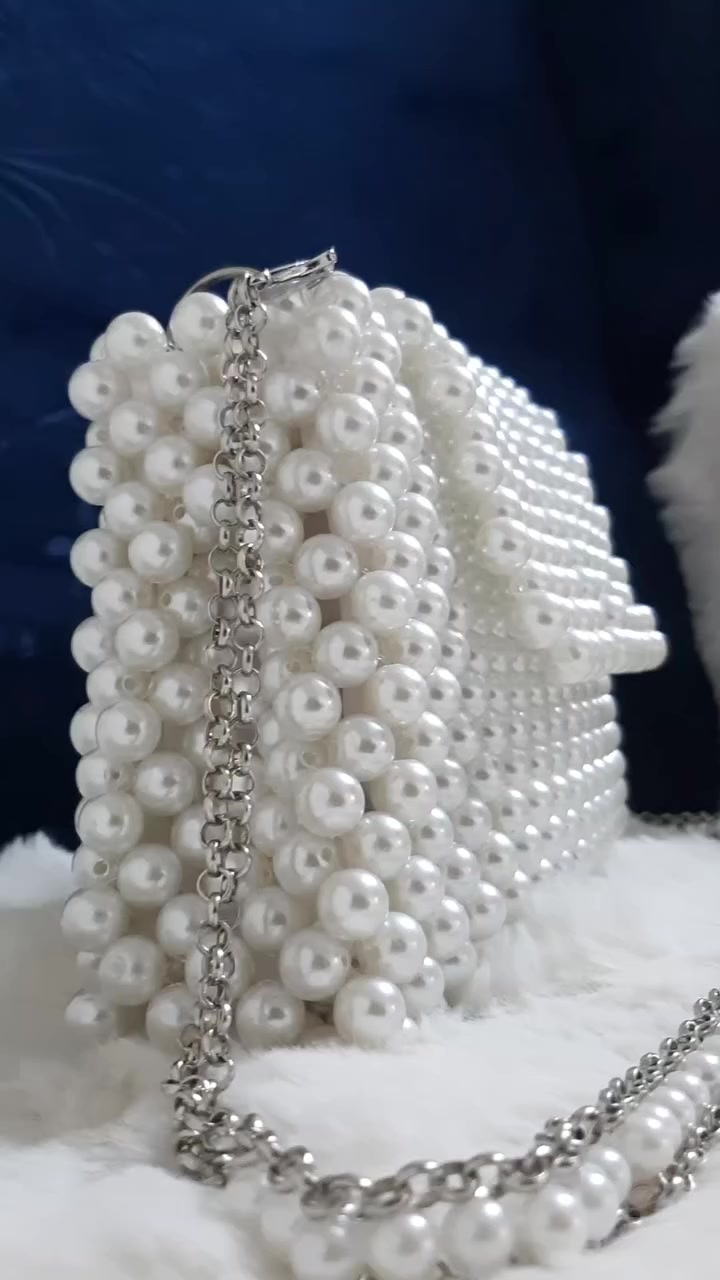 كوني مميزه معنا ريتال للحقائب الزي الكردي عبايات متوفر خدمه توصيل جميع محافضات عراق أربيل


**إذا كنت صاحب هذا الإعلان وتريد حذفه لأي سبب، رجاءا أرسل رسالة إلى الدعم الفني**