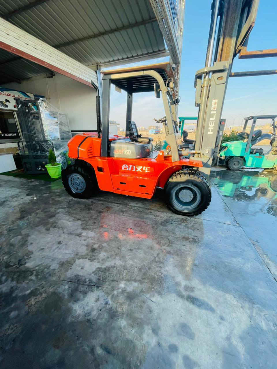 للبيع رافعه شوكيه HELl موديل 2017 منفيس رقم كاتي .6طن 3حركات دخول جديد كفاله عامه 
مكينه أزوزه ياباني ع وضع الشركه بلادي 
العنوان ديالى بعقوبة قرب مديريه المرور 
تفاصيل اكثر اتصل ع 
***********
***********
***********
 يوجد توصيل جميع المحافضات
