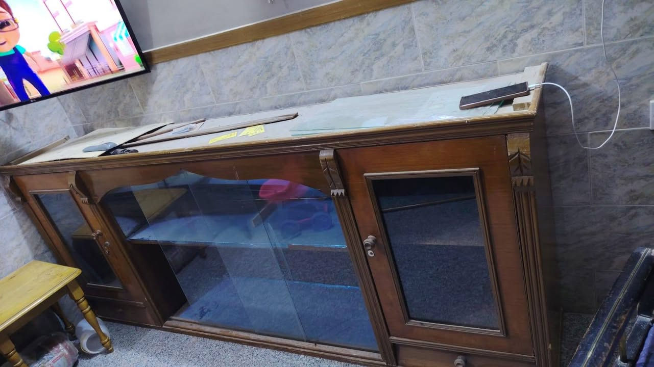 سلام عليكم عندي غرف للبيع ومعرض جام سعر 300 مكاني كربلاء استفسار ***********
