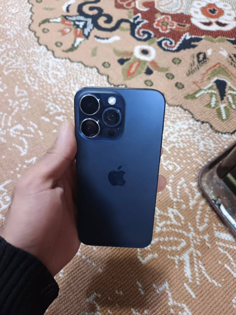 15 برو ماكس
بطاريه 87 
وتر بروف 
كامل ملحقاته كارتونه وكاله 
فول نضافه 
السعر 1050 
***********
