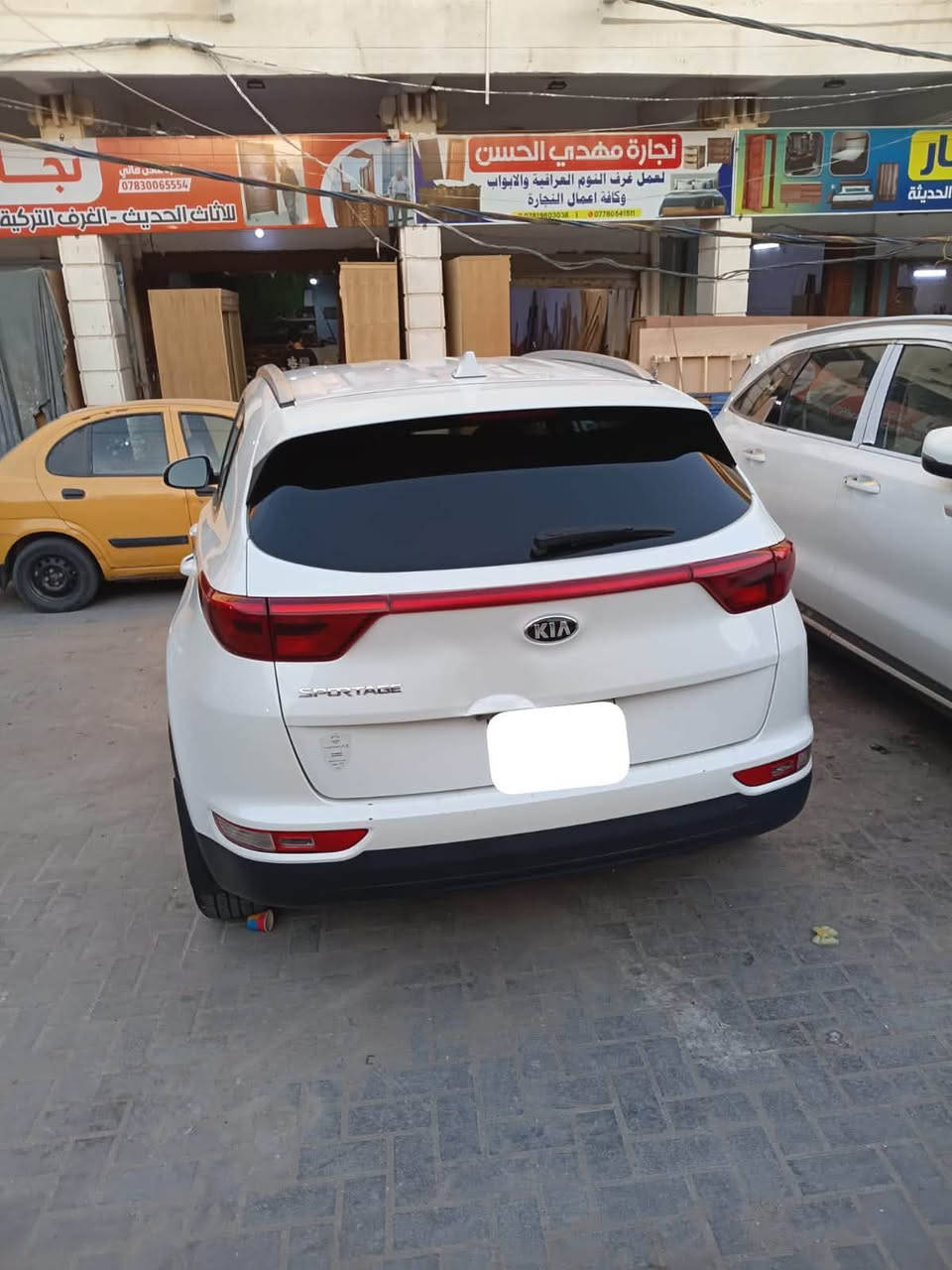 سلام عليكم كيه سبورتج2018 للبيع سعر 155 وبيه مجال قليل سياره نضيفه باكيت بيه جاملغ وبنيد  مكلف بل نشر الاستفسار ع رقمي او خاص ***********
