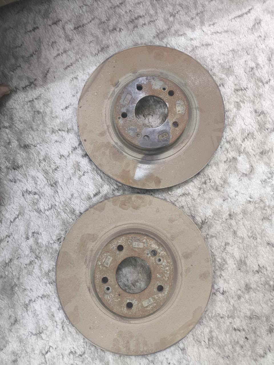 فلنجات سنتافية للبيع قطرها 32 مال سنتافي خليجي ب سعر زوج  30 بيهم حاشية شوية
رقم الهاتف ***********
ديالى بعقوبة التحرير
