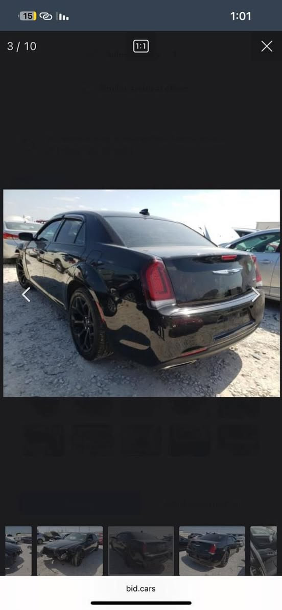 السلام عليكم 
كرايسلر (اوباما)
 2019
رقم أربيل بأسمي
3600محرك 
تو ويل 
ويل مكسيكي
حادثها جاملغ امامي صفحة السايق بي بارد 
وباب السايق بي تقسيم(نفس القطع بدون تبديل)
سعر :225$وبيها مجال 
عنوان بغداد 
***********
