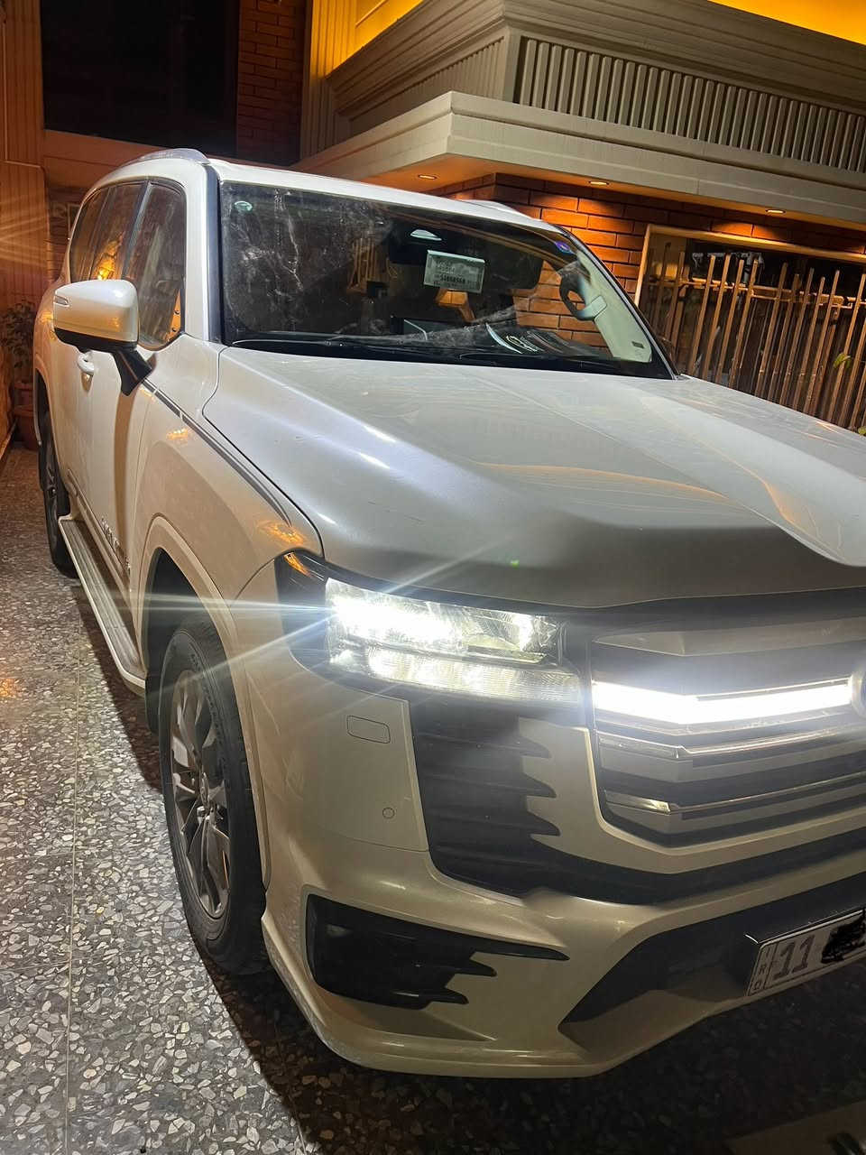 السلام عليكم للبيع سياره
النوع : لاند كروز 
الموديل :2025 
المواصفات :  (GXR  LIMITED S (TSS
نوع الضمان : شركت ساز  SAS
رقم بغداد : بئسمي 
عداد المشي زيرو : ألف فقط 
السعر ب 785 
رقم التليفون ***********
