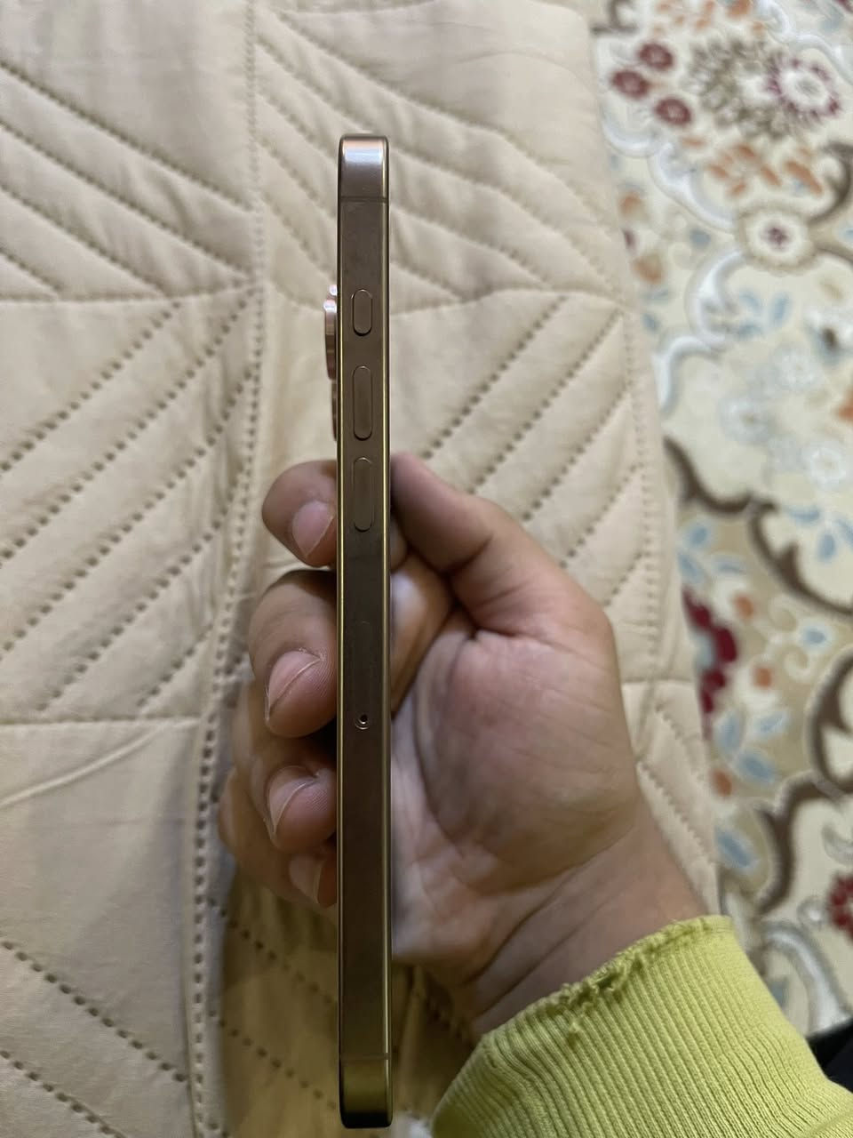 ايفون 16 برو ماكس ذاكره 256 مكفول كفاله عامهه السعر مليون 450 الشراي يدخلي خاص واتس *********** او ماسنجر
