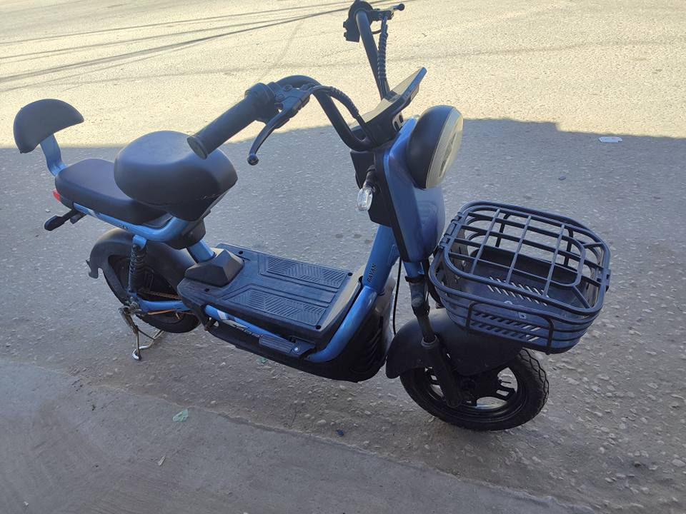 باسكل شحن للبيع كله شغال باتري نضيف سعر 250 بي مجال الشراي يتصل كربلاء *********** كربلاء, العراق
