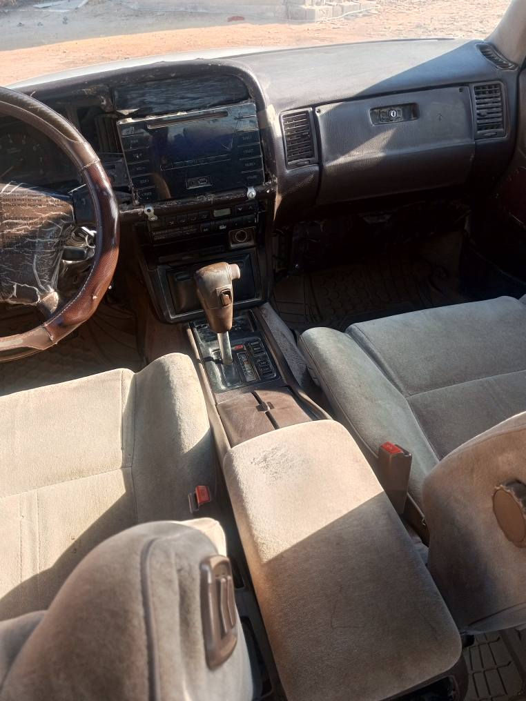 هارتوب موديل 91سيارة مكفولة كص ونقل جثة وضربة مكينة وكير 2500نضاف شرط التحويل البصرة الهارثة *********** البصرة, العراق
