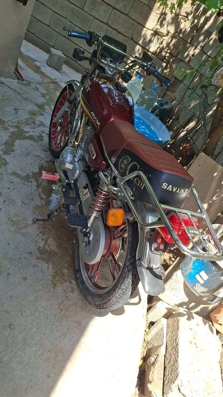 سلاو لە هەموو لایەک ئەم ماتۆڕەمان هەیە بۆ فرۆشتن ١٥٠ مۆدێل ٢٠٢٣ تایە بۆ تایە بە شەرت شوێن سلێمانی داوای ٤٥٠ مەعامەلەیەکی کەم


**إذا كنت صاحب هذا الإعلان وتريد حذفه لأي سبب، رجاءا أرسل رسالة إلى الدعم الفني**