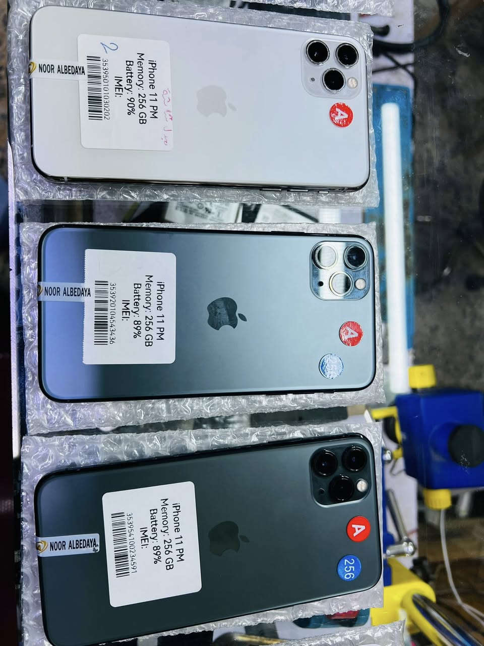 يتوفر ايفون 11 برو ماكس و12 برو ماكس و14 بلص و14 برو ماكس اجهزه نضيفه وبطاريات عاليه ومامفتوحه والمبدل اي شي وباسعار مناسبه للاستفسار ***********
