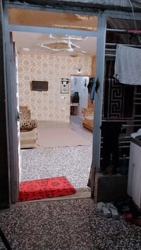 دار للبيع الشعب الصحه مساحه 80  طابقين استقبال وخدمات و3غرف نوم للاستف...