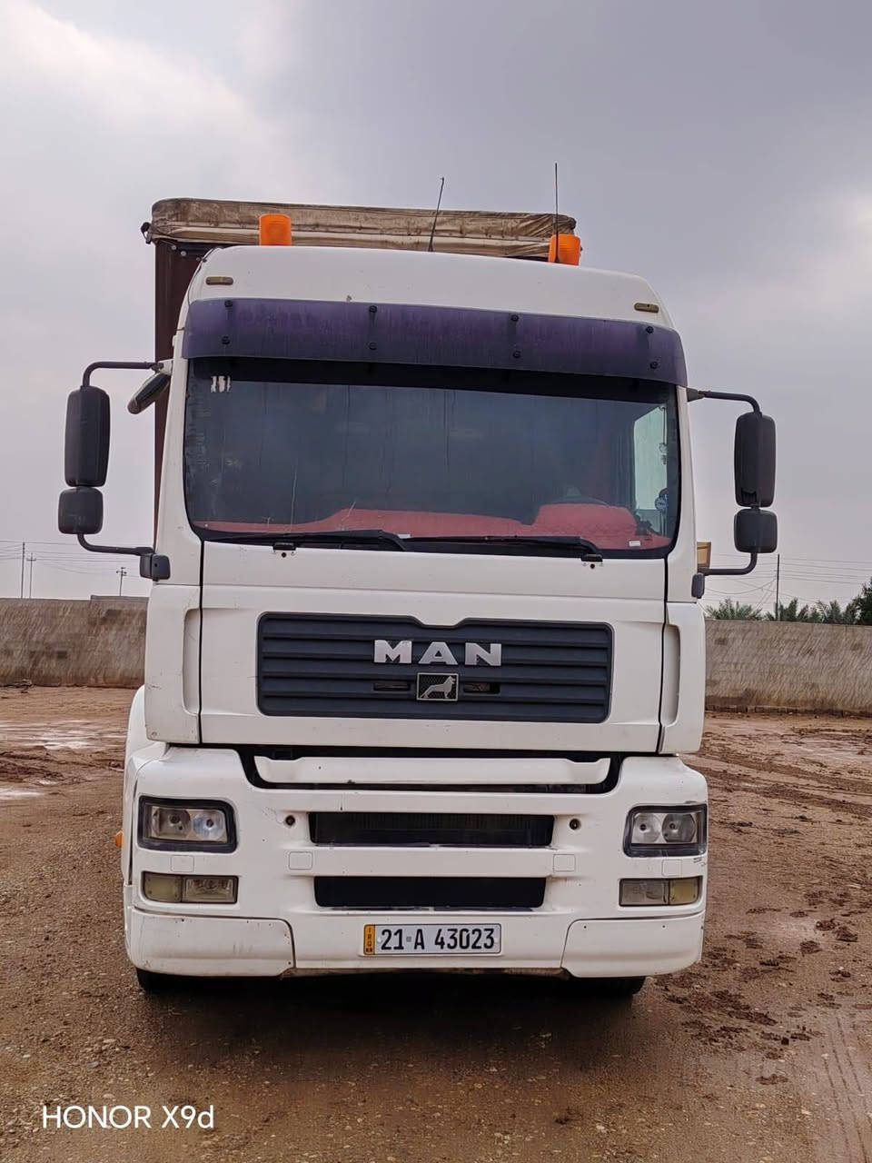 السلام عليكم مان تيكه 2003حجم410 مكفوله كفاله عامه كير وتماتيك  عنوان ديالى مندلي الجسر سعر خاص رقم  ***********
