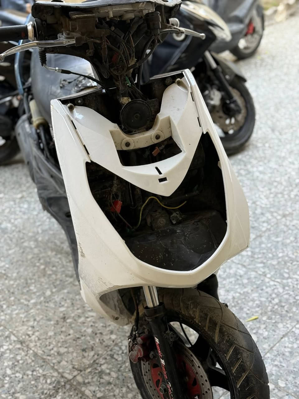 متاح سكنس فحل كابريتر سلف هندر شغال كابريتر جديد دامشي بيهة وطفت ماعرف يمكن بلك ابيع كوم حديد سعرها ٢٠٠ كفراتهة الخلفية موجودة ابيعلك ع هاي الحطة بغداد البياع ***********
