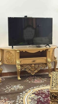 ميز • قطعتين