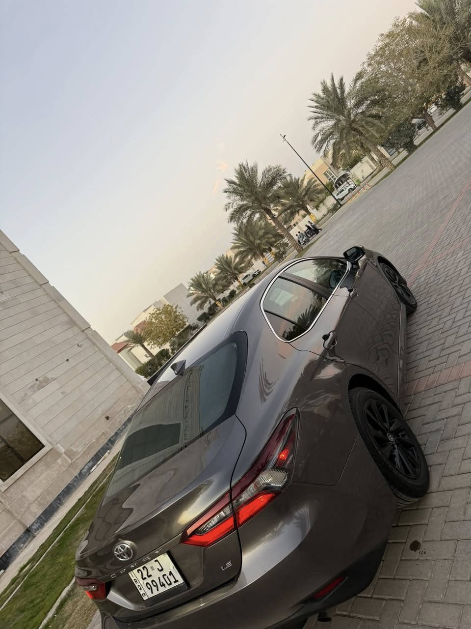 سلام عليكم  كامري 2024 امريكيه اخت الزيرو ماشيه 28 km مواصفات LE السياره مامتعوبه مال جناي دهن وبانزين ماشامه العادي بس محسن نضيفه وحادثه مال امريكا كلش حلو جانبي  بس اللي موجود با الصوره فقط اي ستفسار  ***********
