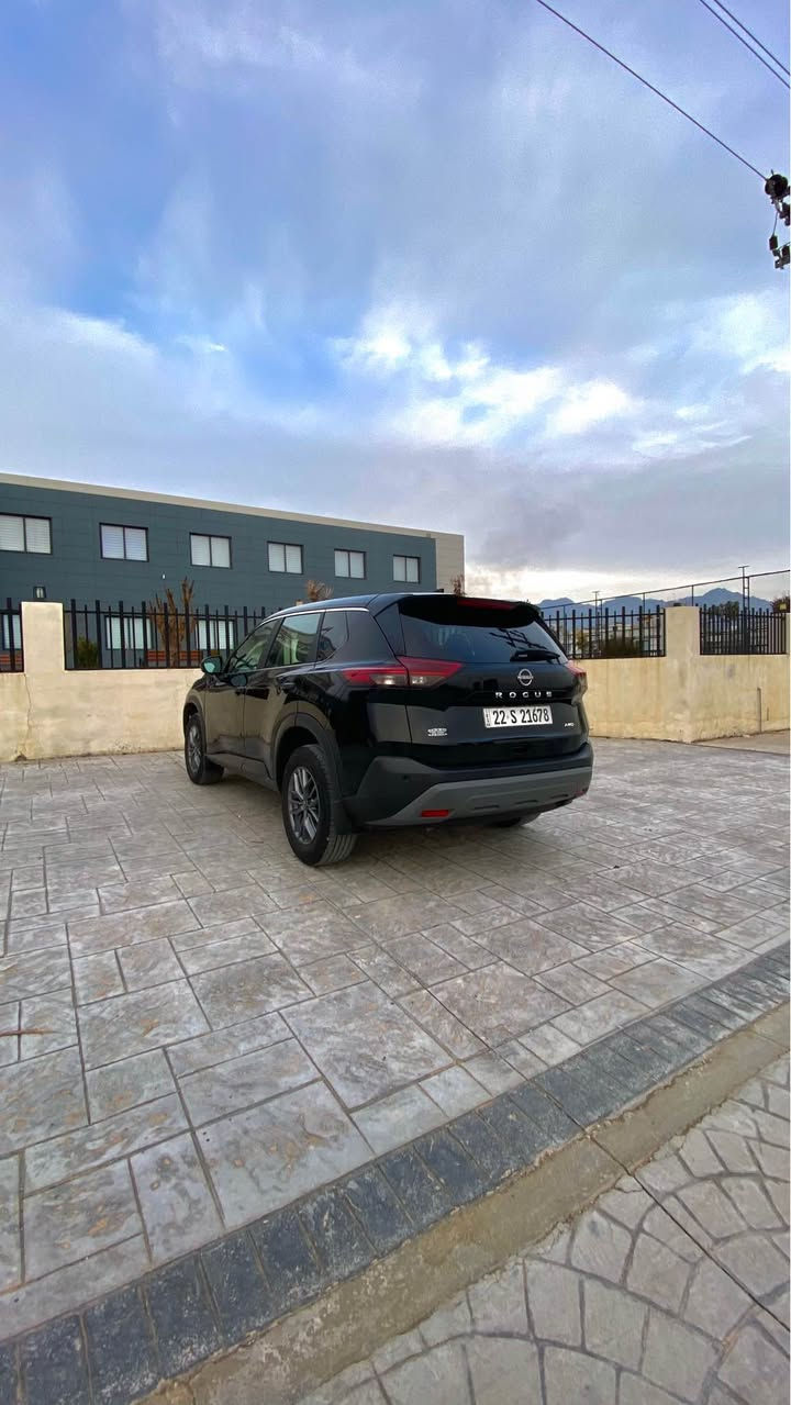 ‏Nissan rouge 2023 s AWD 
نیسان ڕۆگ ٢٠٢٣
- ٩هەزار ڕۆیشتووە
- ٣پستن و مرکینە ١.٥ تۆربۆ
-سەنەوی بەناوی خۆمەوە تا ٢٠٣١
-چەمەلاغی لای سەیاق و بۆنیت بەبێ ناو
-ارباگ بەس سوکان و سستەم کراوەتەوە
-بۆیاغ و گێڕ و مەکینە بەشەرت 
مواسەفات : اوتوماتیک برێک ، بلایند سپۆت (ڕاداری ناوچەی کوێر) ، ئاگەداری هێڵەکانی شەقام ، شاشە گەورە و بێ مەسروف و بەنزین زۆر کەم دەخوا.

***********
***********
شوێن: چوارقوڕنە

نرخ:١٥٥ رانية, السليمانية
