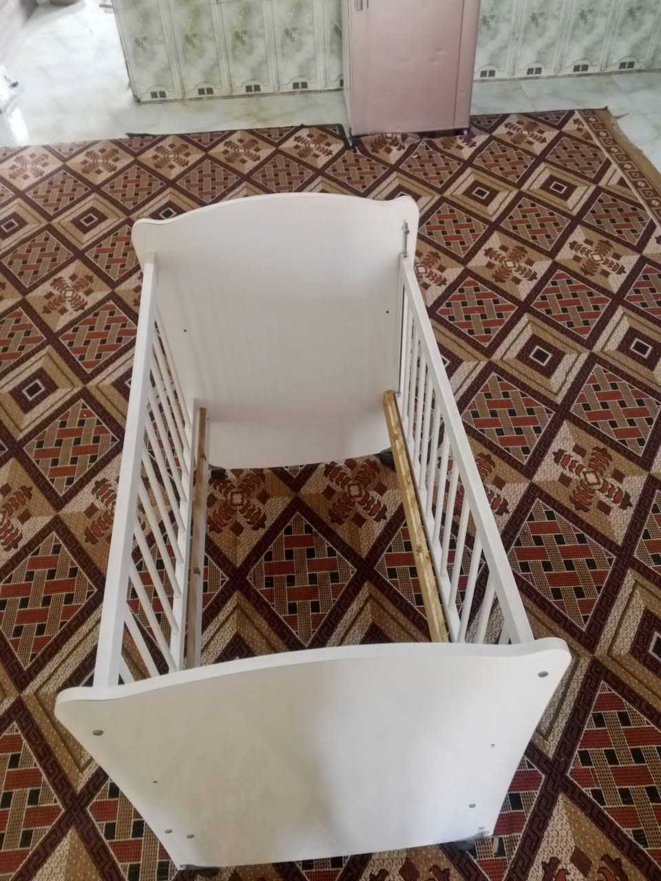 سلام عليكم كاروك لبيع مستخدم قليل نضيف فول كامل هوه وغراضه كامله وبي خشبه مال المنام مكسوره فقط ...سعر الكاروك 175وبي مجال قليل مكان ناصريه *********** رقم الهاتف صاحب الكاروك وبي واتس اب
