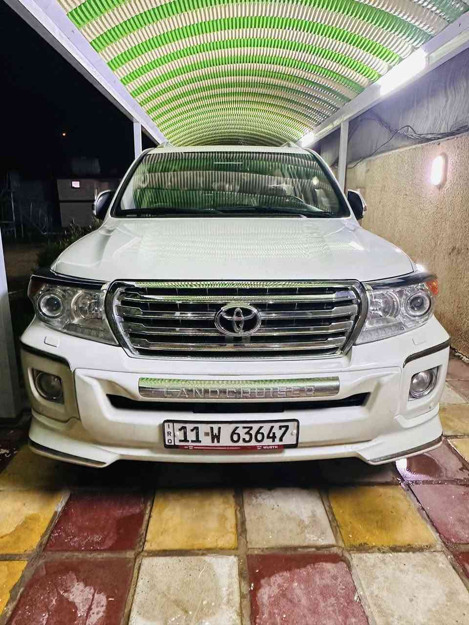 السلام عليكمً
لاندكروز موديل 2015 اصل ساز ام الطفايه رقم بغداد بأسمي السياره كفاله عامه ماعدا بارد في قبق بالجنطه فول مواصفات من فتحه الى اخره ماشيه 161 الف  العنوان بغداد 

السعر 435

للستفسار ***********
