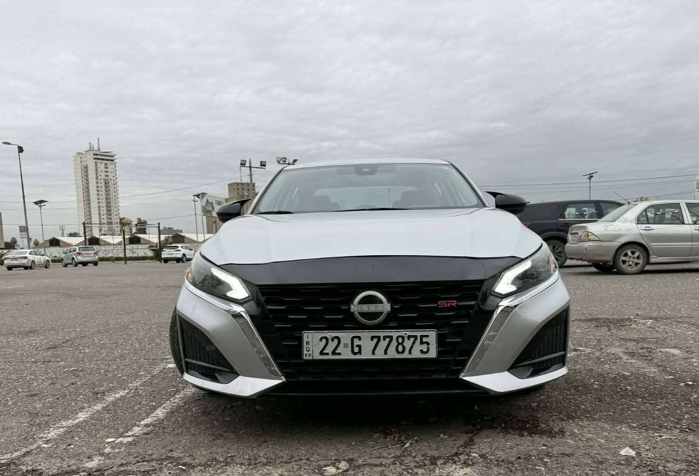 نیسان ئەڵتیما SV , ڕەنگی سیلڤەر ، مۆدێل 2021، سێ پارچە بۆیاخ ، بەشەرتی گێڕ و مەکینە، ڕەقەم باریک ، هەزەی هةتا مانگی 5 مایە  ، بێ مەسرەفە
***********
Whatsapp أربيل, العراق
