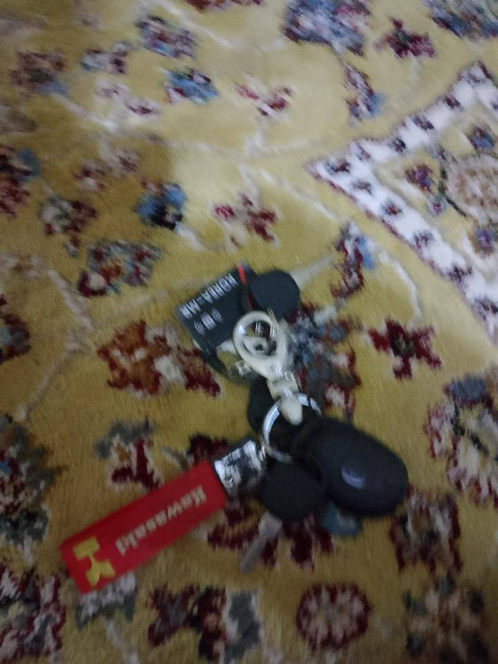 سلام عليكم دراجه شحن MR90سعرها 400و50وبيه مجال لتواصل‏‪*********** 🌚  او مراوس بطاريت 4 نضيف ماصار هواي من مشترينه
