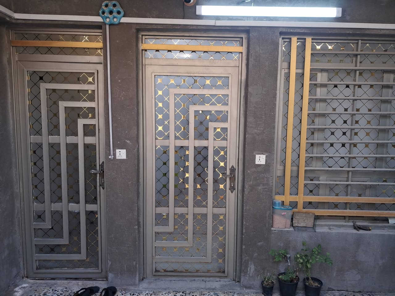 السلام عليكم 
بيت للبيع طابو ملك صرف المساحه ١١٥متر منطقه الشماعيه 
هاتف/***********
