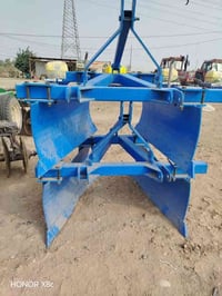 للبيع مرشات حجم 400 كوبره بادلي جناح ثقيل درجه أولى ويوجد ناثرات حجم 5...