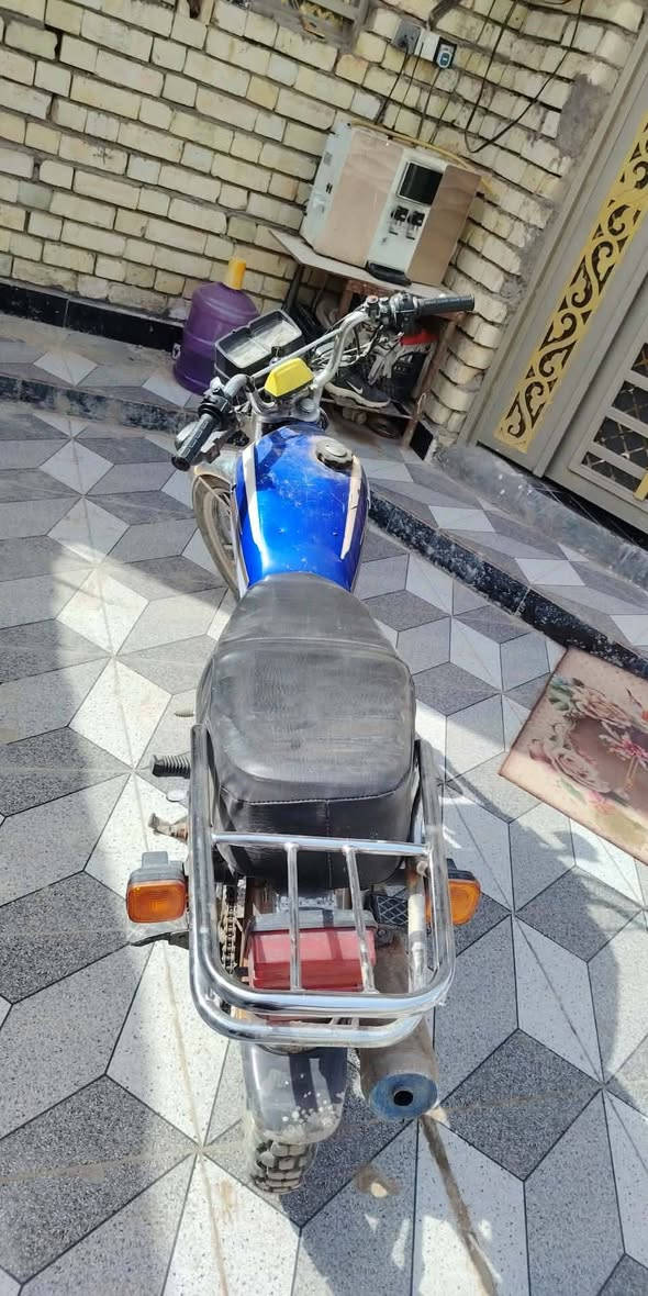 السلام عليكم شباب دراجة سيفان موديل 2020 لبيع ما عايزها شي أوراق استنساخ السعره 500 وبيها مجال قليل
*********** هذا رقمي
