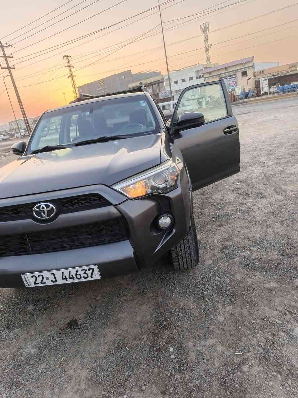 موديل 2017
TOYOTA  4RUNNER  2017 S5R

~ وارد أمريكا  

~ محرك 6 سلندر  / V6 

~ شاشة كبير  

~   كاميرة خلفية

~ كشن  مخمل اسود كهربائي

~ داخل اسود 

~تحديد سرعة 

~نظام ECO

~ حجم تايرات١٧ ويل بيلادي 

~ (  5 ) خمسة راكب 

~ ماشي 89 الف ميل

~ سيارة  صبغ جاملغ ايسر +باب السايق كلير بدون تبديل

~سيارة مرقمة بسمي تحويل شرط 

~ سعر(215  )💰ورقة دولار بيها مجال 🤏
عليه اظافه منظومه غاز 
~ مكان بغداد 

تلفون 📞 ***********
