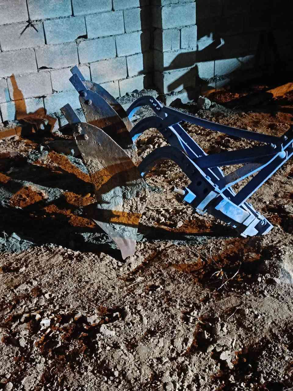 مكينه عنتر  1984 سنويه والرقام ميسان  جاهره نقص مابيها بور ستيرن كهربايات فدان خرماشه عربانه نسف ومسسه كهرباء  نكره سلف   مكينه  جاهره كير محرك نعمه  العنوان ميسان نواظم البتيره ***********
