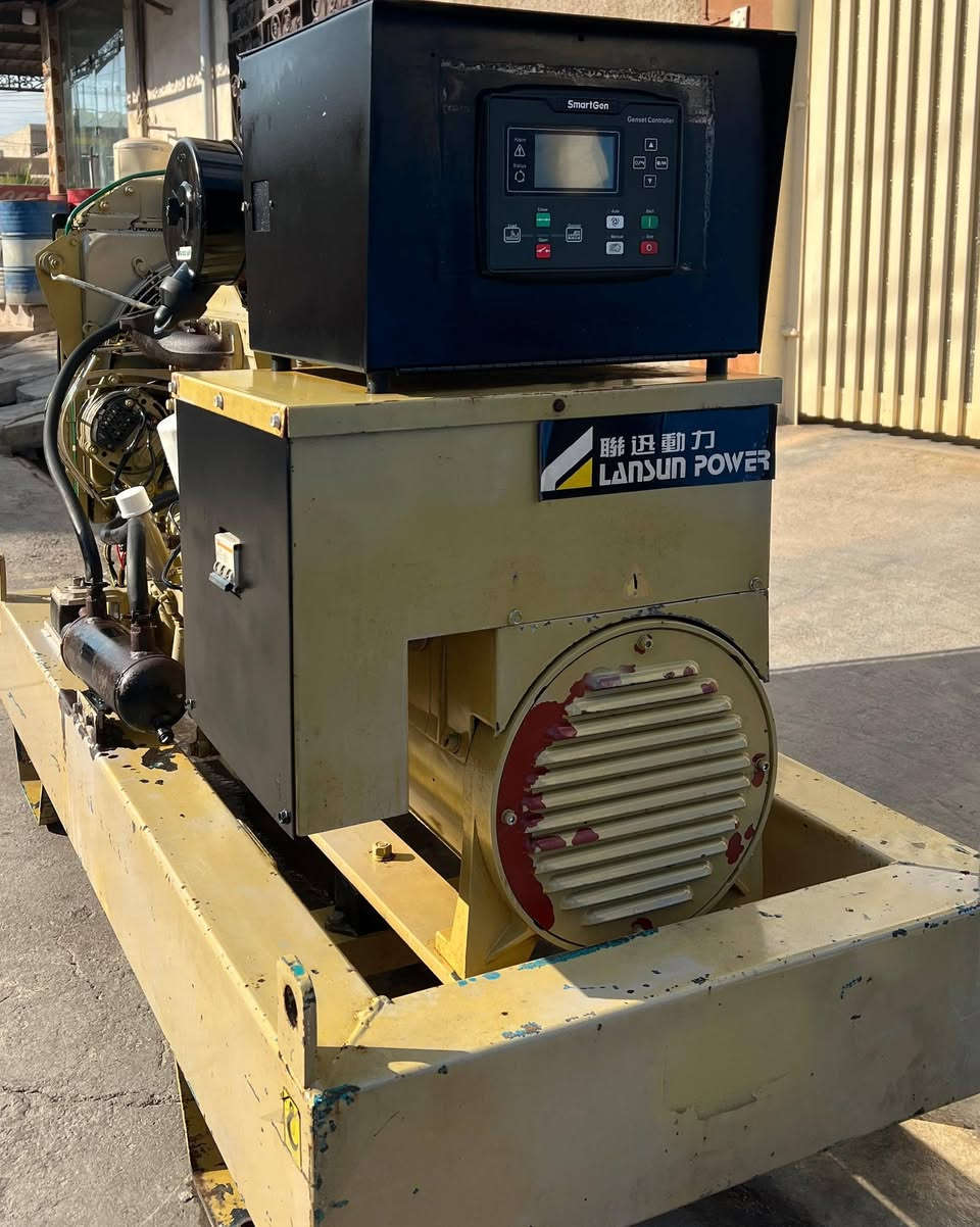 سلام عليكم للبيع مولده بلادي أوربي نوع افيكو ثلاثة سلندر شاشه اوتو 30 كيفي سعر اتصال على رقم ***********
***********
