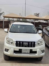 برادو موديل ٢٠١٠ للبيع  أربعة سلندر ٢٧٠٠ رقم بغداد بأسمي صبغ دعاميتين ...