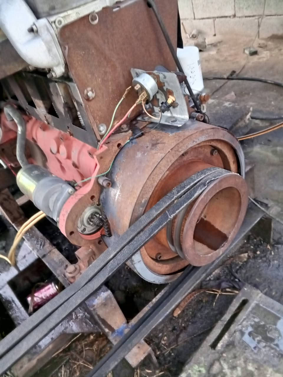 السلام عليكم محرك دايس 4 الماني راس التوليد 50 حصان الاستفسار على هذا الرقم***********
