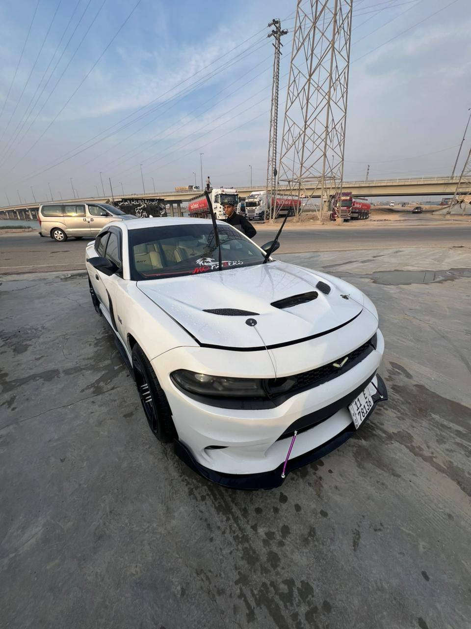 السلام عليكم مرخصت لادمن المحترم جارجر مديل 19اصل مكينه 5700 رقم بغداد تحويل ثاني يوم مشروع وطني السياره كلش مصروف عليهه داخل وخارج من كل النواحي وجاهزه ربع متصرف عليهه صور الحادث بلمنشور 3قطع صبق فقط السعر 180وبيهه مجال بصيط مكان السياره البصره قضاء الدير رقمي ***********
