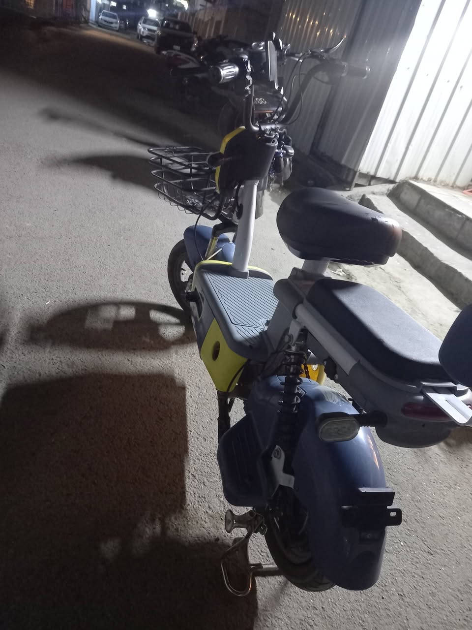 السلام عليكم  دراجه للبيع شحن السعر 250 للاستفسار   ***********
