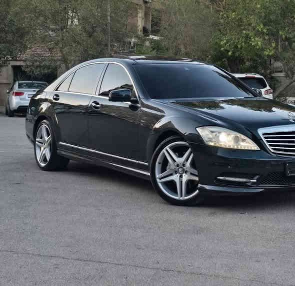 ﷽
‎مرسيدس s350 

‎موديل 2013 آخر إصدار 

‎وارد خليجي سياره شركة باجكر

‎محرك ٦ سلندر 

‎مواصفات فووول ١/١ 

‎بانوراما ، باب طويل ، لارج ، كشنات تبريد و تدفئة ، ٤ كشن كهرباء ، كشن مساج ، ناضور ليلي ، ٤ رادار ، كشن ميموري ، ابواب شفط ، ٥ بردات ، كشن في اي بي و بعد هواي مواصفات 

‎كير ، محرك ، كفاله من كلشي 
‎صبغ قطعتين فقط بدون دواخل بدون كلشي  

‎سياره مابي الف دينار نواقص 

AMG بلادي 

‎٤ تاير و ويل جديد 

‎كير و محرك مامفتوح  

‎رقم ، سنويه ، هزه كل جديد 

‎رقم بغداد بأسمي  مميز
 
السعر 277
للاتصال ***********
بيع او مراوس حسب القناعه

