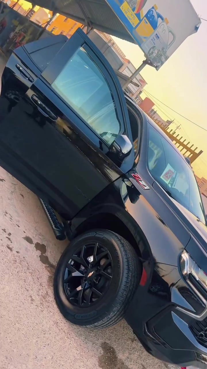 سلام علكم ورحمة الله وبركاته.                                                      بالعافيه ع التصير من نصيبه 
تاهو فئة اوف رود z71  سبورت
موديل 2022 ماشيه 65 مل 
بلاك توب كشنات منفصل vip 
وارد امريكي حادثه دعاميه خلفيه فقط نفسه مصبوغه السيارة كلين 
كشنات كهربائي مري شفط شاشه كبيره ويل كب حجم 20 تخم تاير جديد مغلفه بي بي اف درجى اولى سيارة مال جناي وعائليه والله بس عندي بناء وماتفيدني اريد مراوس مع جي او او افنجر 25 العنده كون جديدة مامتعوبه خلي يتفضل يراسلني سيارتي رقم اربيل باسمي تحويل ثاني يوم  سيارتي ربع دينار ماتصرف عليها جديدة بمعنه الكلمه تحياتي الكم عنواني بغداد بلديات


**إذا كنت صاحب هذا الإعلان وتريد حذفه لأي سبب، رجاءا أرسل رسالة إلى الدعم الفني**