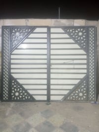 باب • سعر خاص