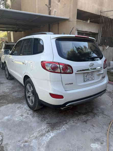 السلام عليكم
✅سنتافيا 2012 للبيع  خليجي
✅باسمي رقم بغداد  
✅مكفوله من الضربه او الصبغ وتبديل حتى الدعاميات مكفولة
المواصفات:
‏✅ 6v /3500  حجم المحرك  
‏✅ 4x4 
✅ دشبول صاج
✅  سبعة راكب 
✅ 3 قطع تبريد 
✅تحكم استيرن جهة
✅ثلاجه بلجكمجه
✅ماشيه 131 الف
✅بغداد الكرادة
✅فتحه قمارة
السعر١٨٠ وبيها مجال
***********
